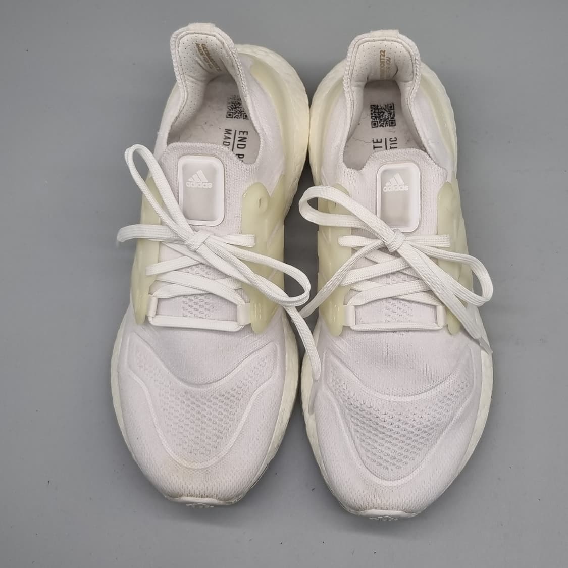 아디다스 울트라부스트22 운동화245 상품이미지2