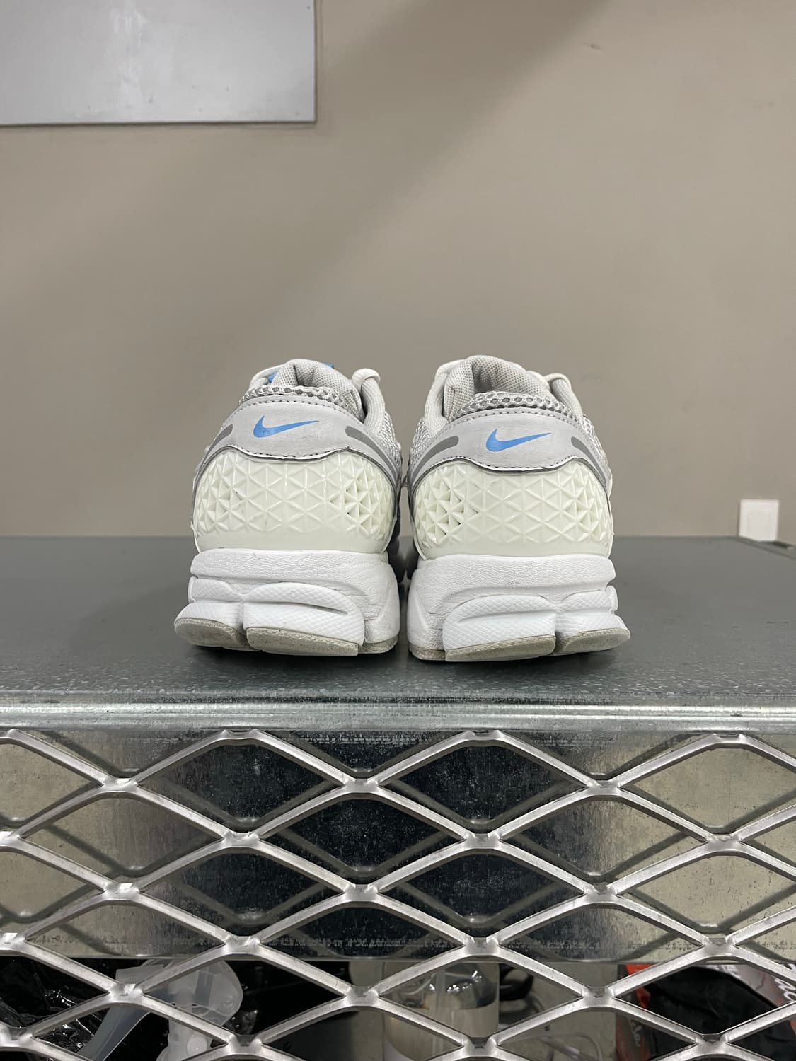 나이키 줌 보메로 5 유니버시티 블루 260 상품이미지3