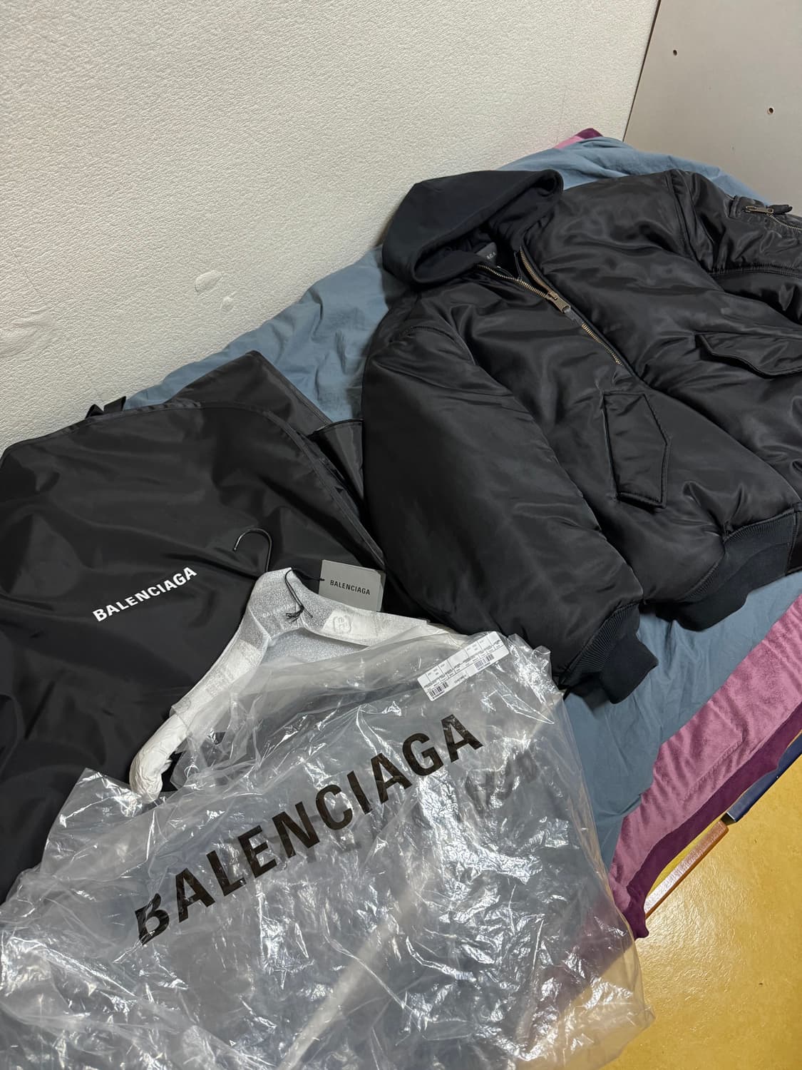 1] 발렌시아가 파리 올인 봄버 블랙 상품이미지7