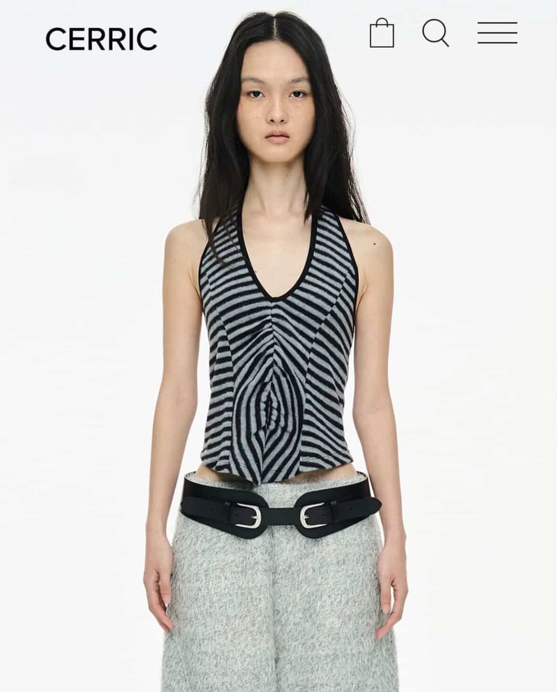 세릭 플러피 스트라이프 슬리브리스 블랙 상품이미지1