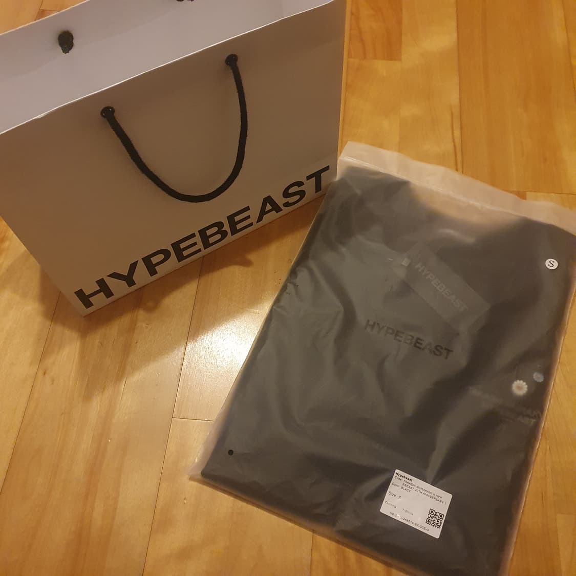 하입비스트 x 무라카미 20주년 콜라보 반팔 상품이미지3