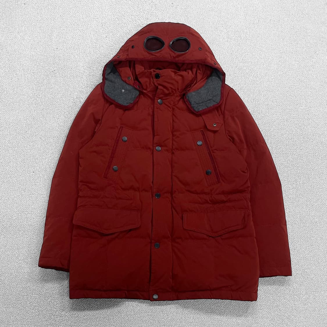 C.P 컴퍼니 고글 다운 패딩 상품이미지1