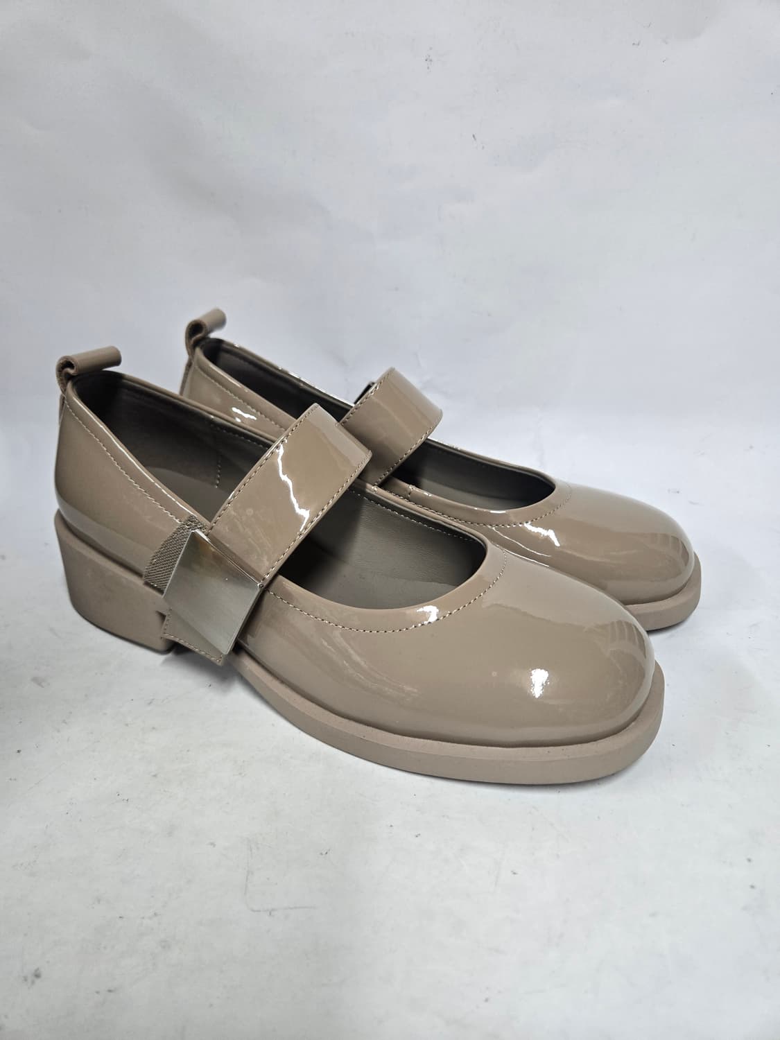 세리  메리제인 플랫폼 로퍼 베이지 펌프스235 상품이미지2