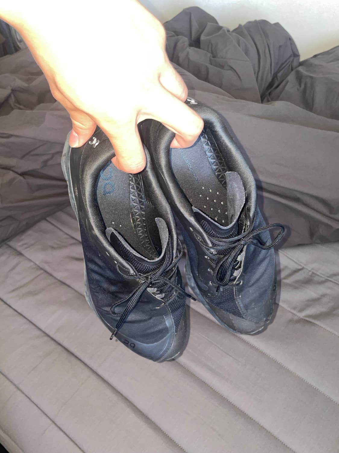 온러닝 파프 클라우드 벤처 피크 올 블랙 270 상품이미지3