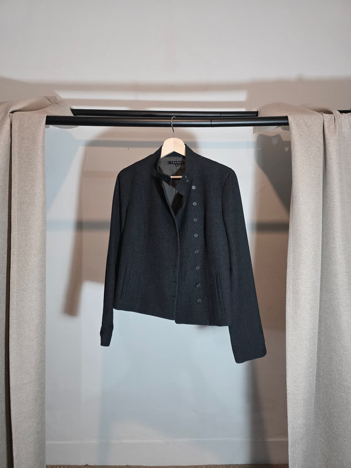 Theory Off-Center Buttons jacket 상품이미지2