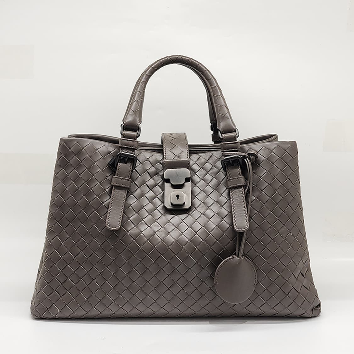 보테가베네타 인트레치아토 매쉬 로마백 그레이 상품이미지1