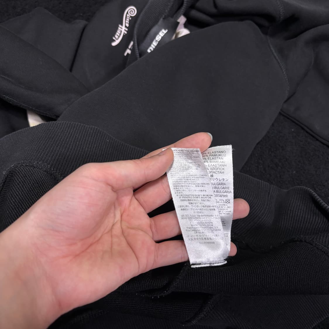 XL 디젤 X oliver hibert 블랙 맨투맨 상품이미지7