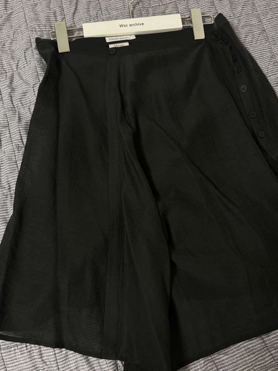 미세키서울 Button layered wrap skirt BLACK 상품이미지2