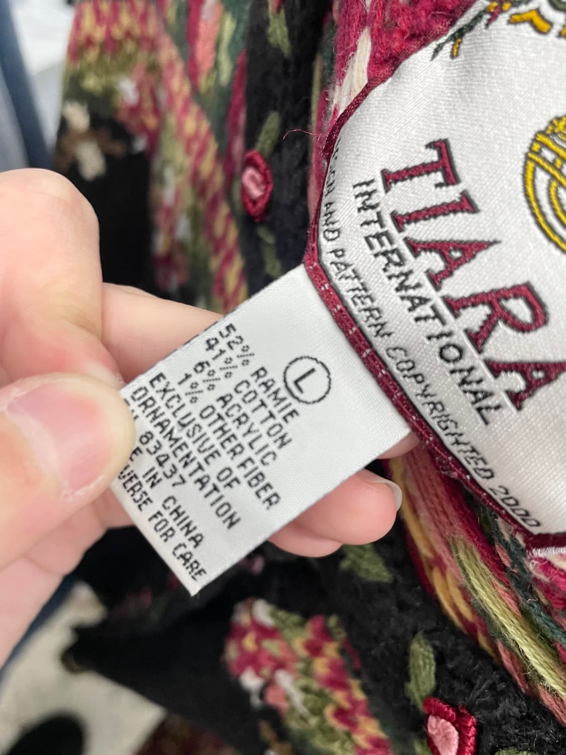 티아라 홀리데이 베어 디테일 자수 가디건 상품이미지10