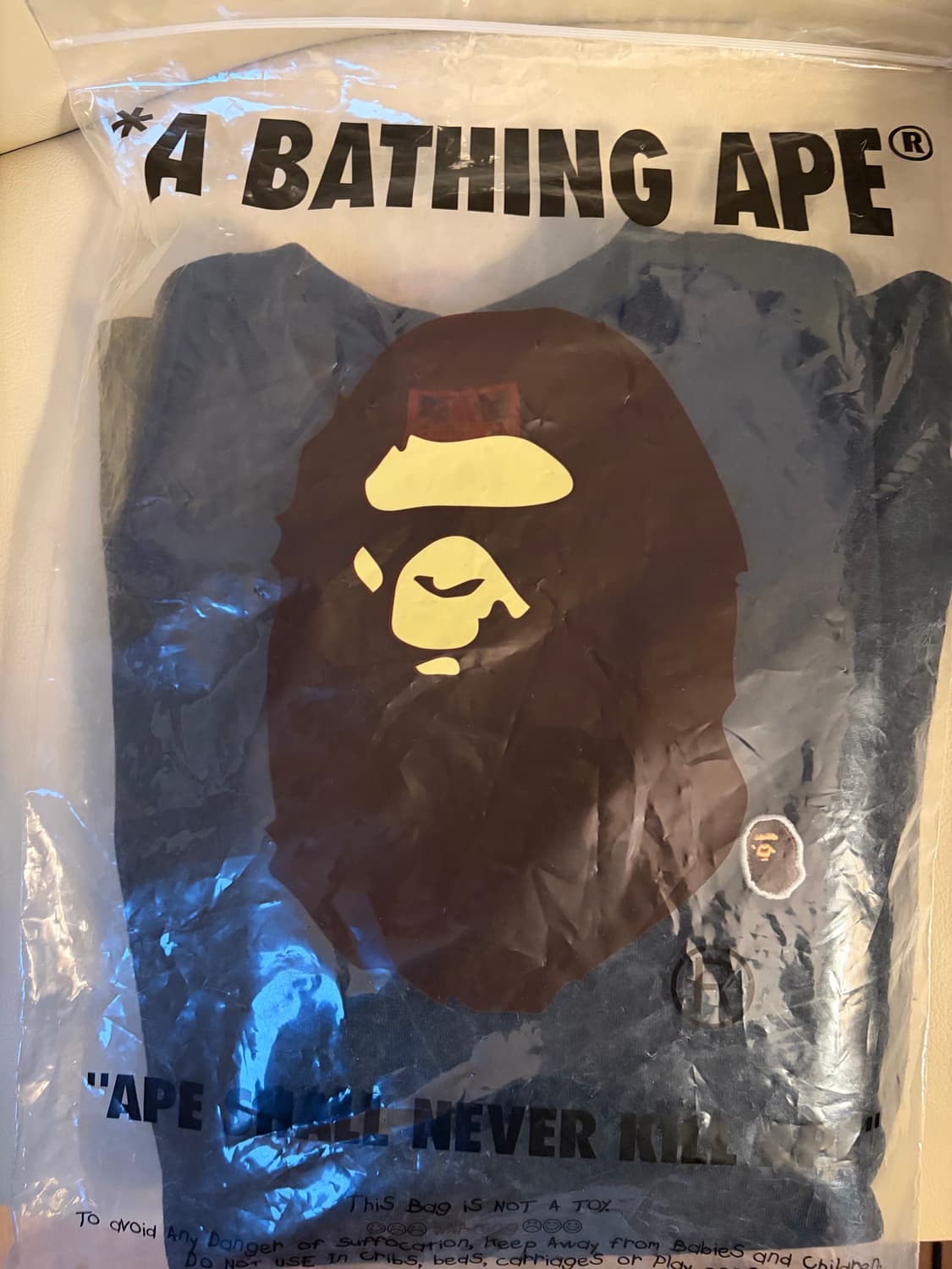 [M] 베이프 원포인트 롱슬리브 상품이미지1