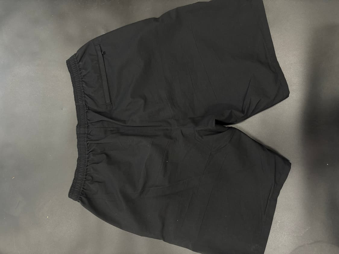 베이프(A Bathing Ape) 브랜드의 샤크 프린트 반바지 상품이미지2