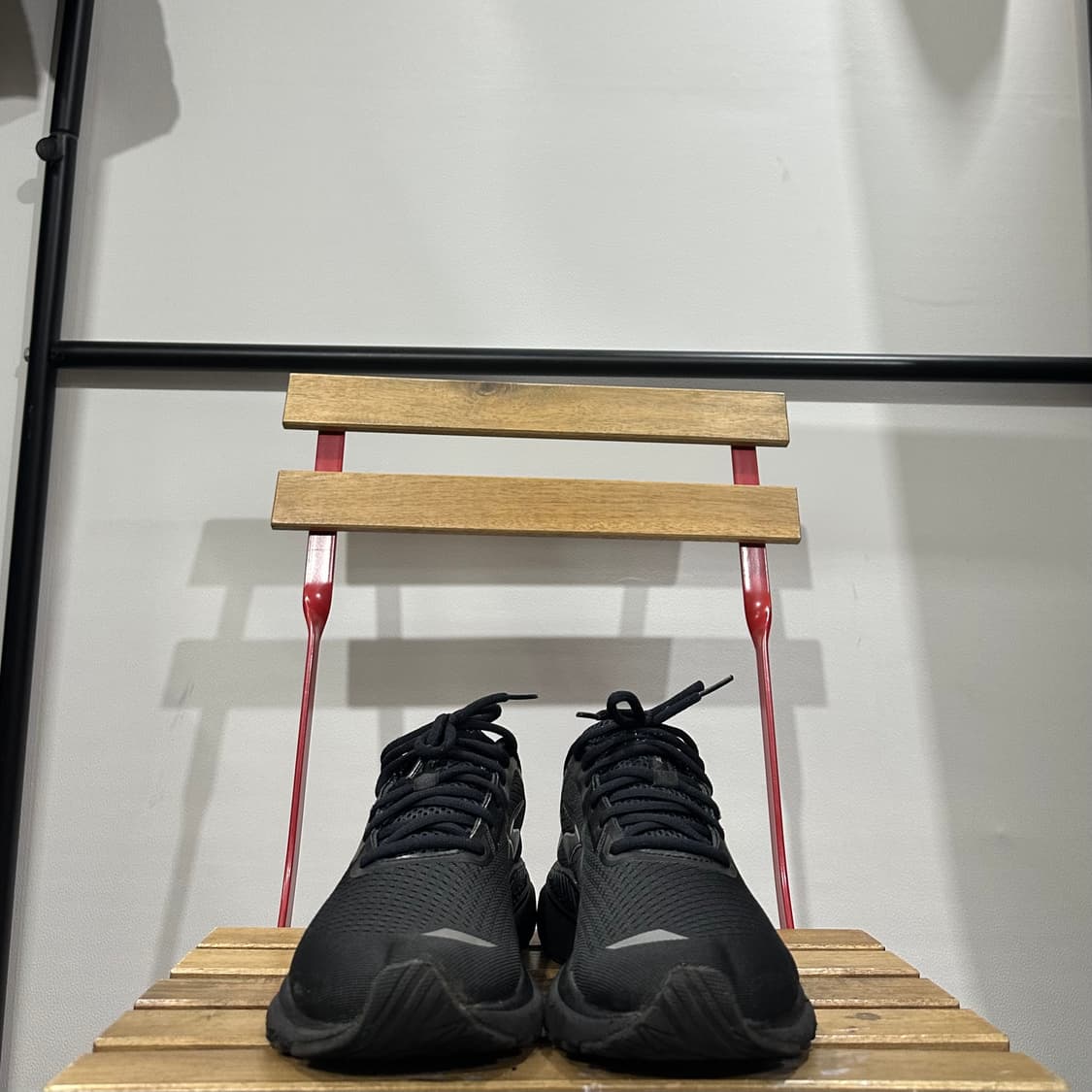 275) 브룩스 런닝화 남자 남성 운동화 아드레날린 GTS 블랙 상품이미지2