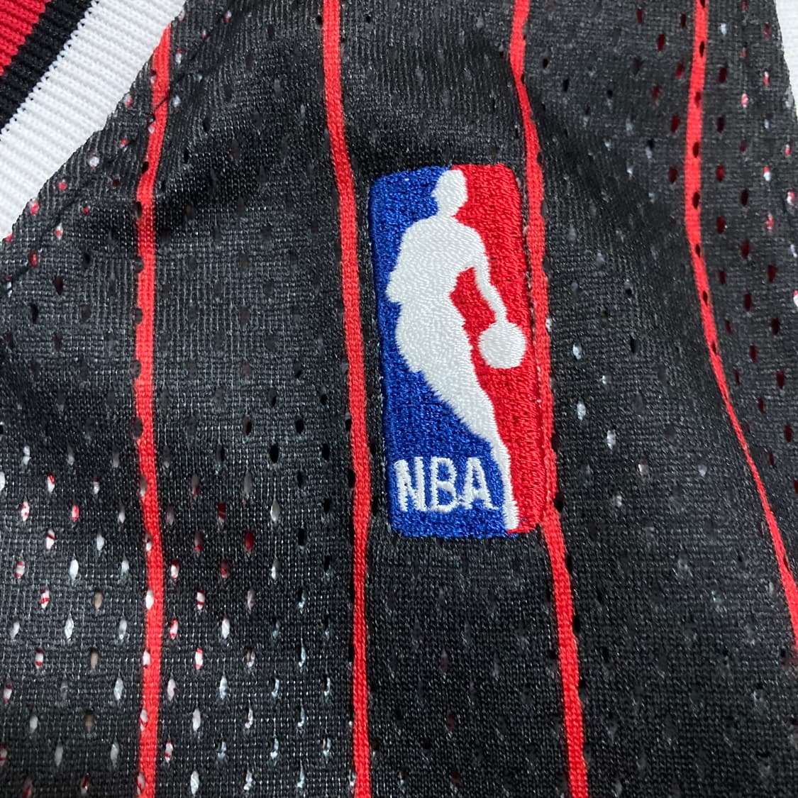 미첼앤네스 NBA 시카고 불스 스카티 피펜 95-96 얼터너티브 스윙맨  상품이미지4