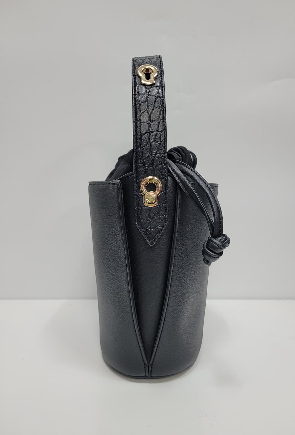 VINCIS' 빈치스 622 캔디스 버켓백
 상품이미지3