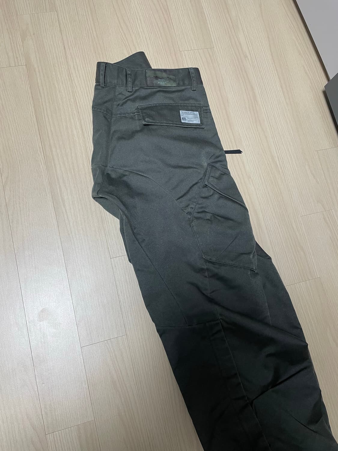 지용킴 x 코오롱 카고 팬츠 상품이미지2