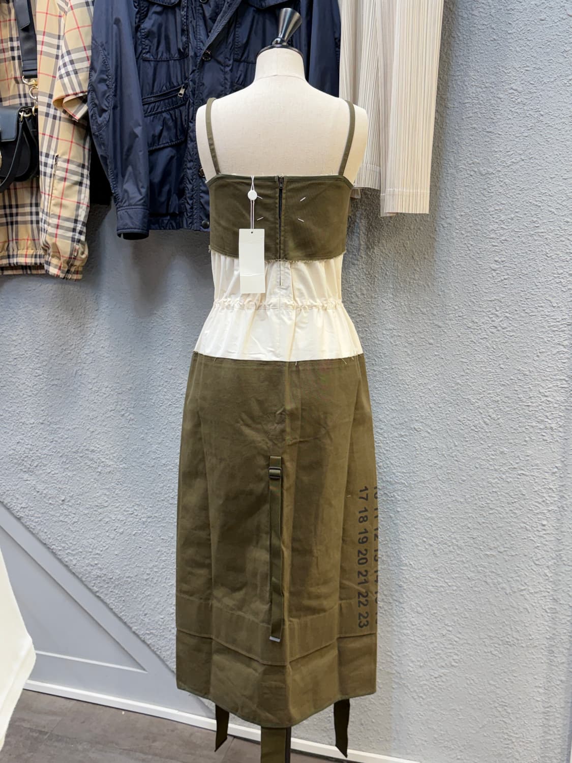 메종 마르지엘라 밀리터리 레이어드 스트랩 원피스 상품이미지7