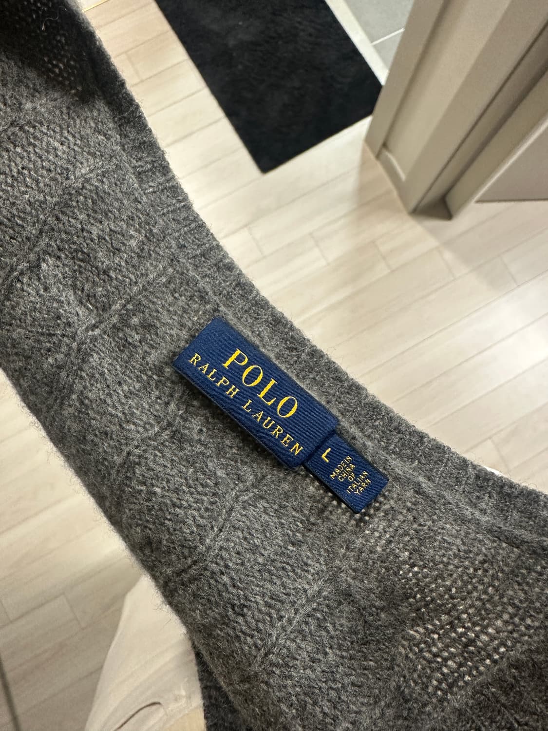 폴로 v 넥 니트 상품이미지3