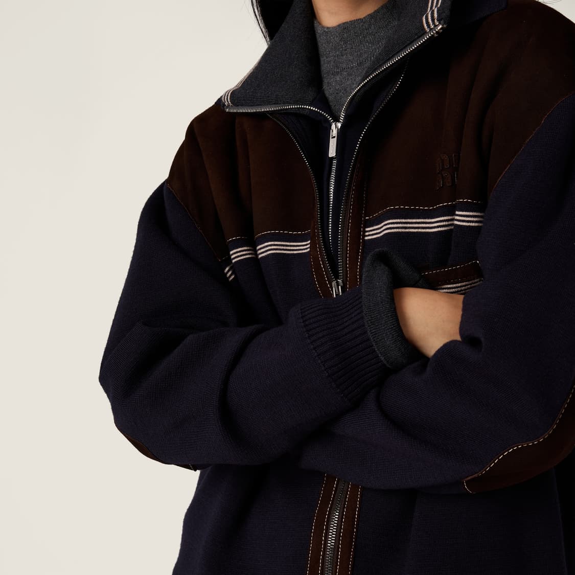 미우미우 miumiu 울 및 가죽 지퍼 가디건 38 사이즈 상품이미지3