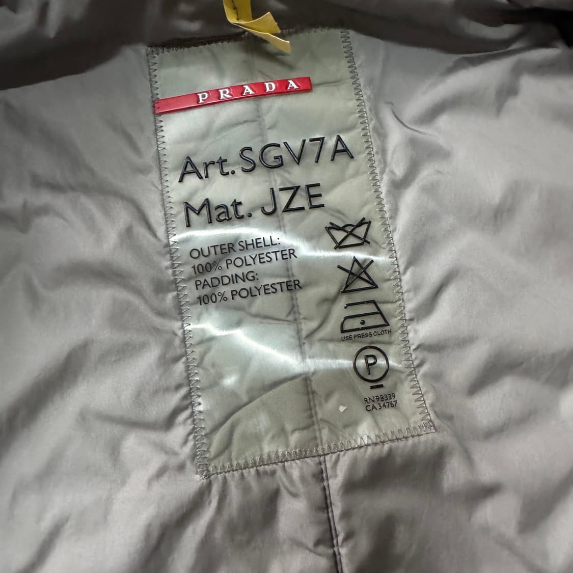 [L~XL] Prada Sport SGV7A 고어텍스 자켓 상품이미지10