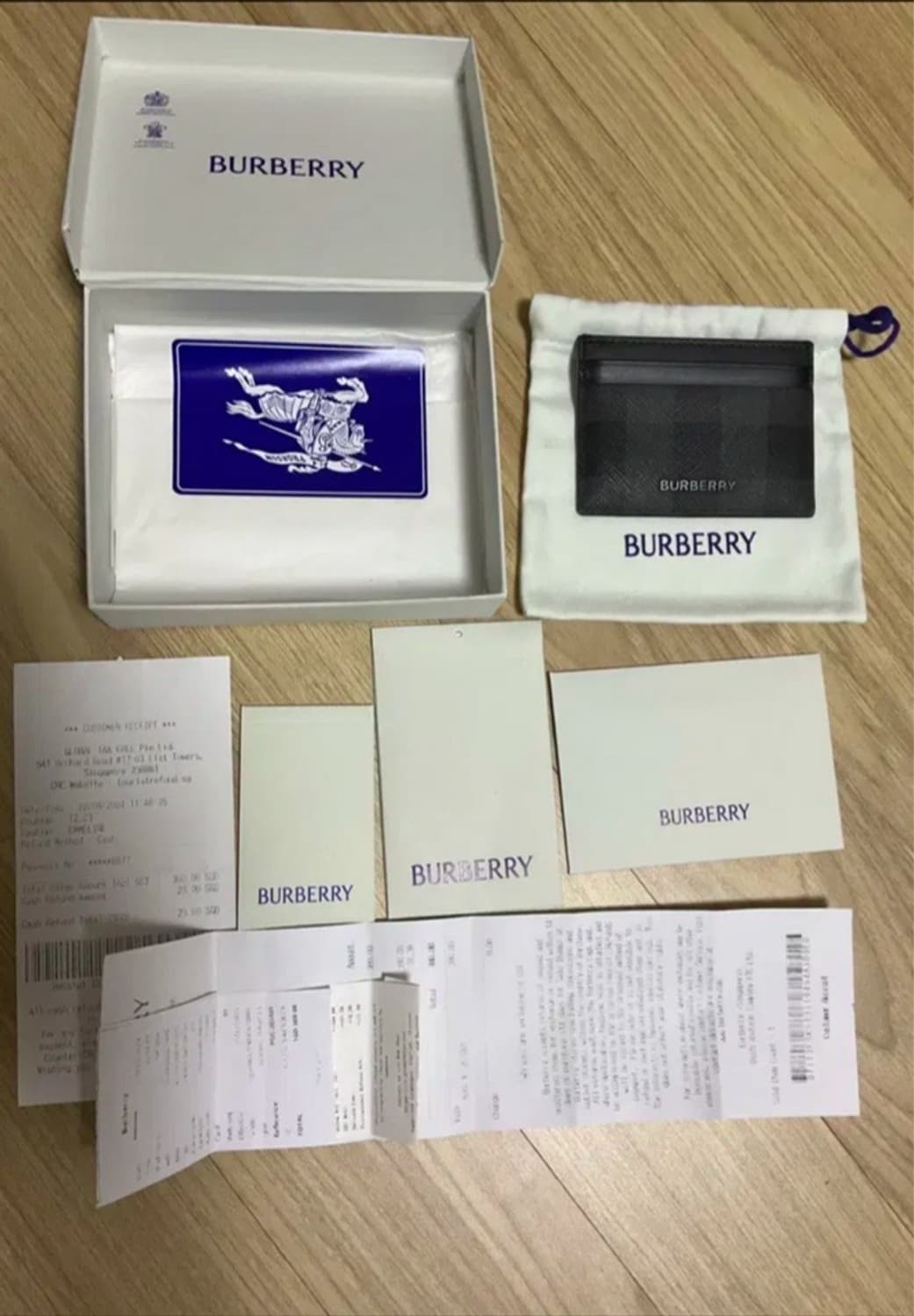 새상품급 버버리 체크 가죽 카드지갑 차콜 그레이 풀박스 상품이미지1