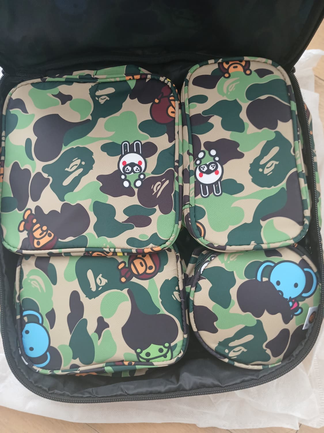 새제품 BAPE 베이프 ABC 마일로 올 프렌즈 카모 어쏠드먼트 케이스  상품이미지6