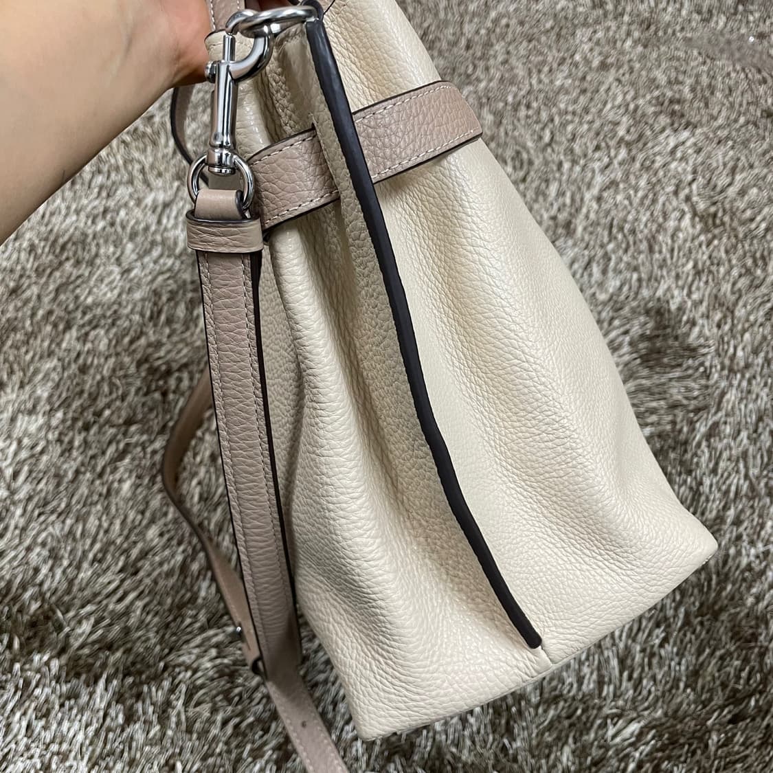 코치 COACH 연베이지 한나 캐리올 시보 레더 토트백 크로스백 상품이미지5