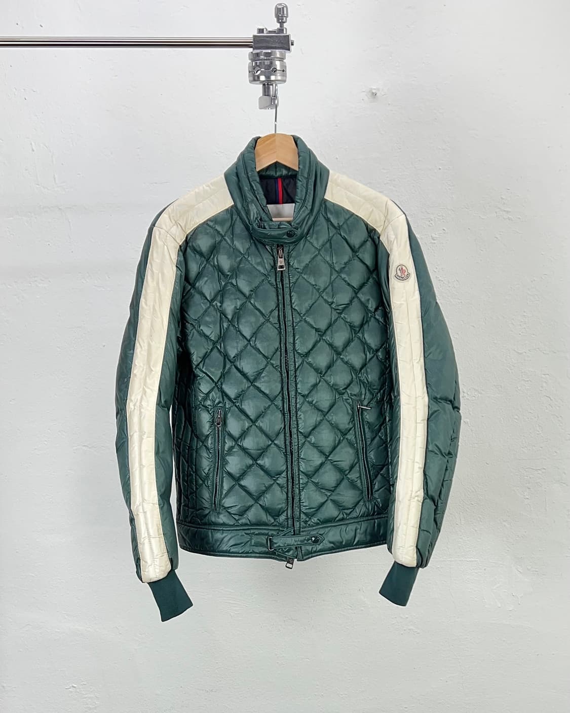 몽클레르 그린 화이트 다이아 퀼팅 덕 바이커 푸퍼 자켓 상품이미지1