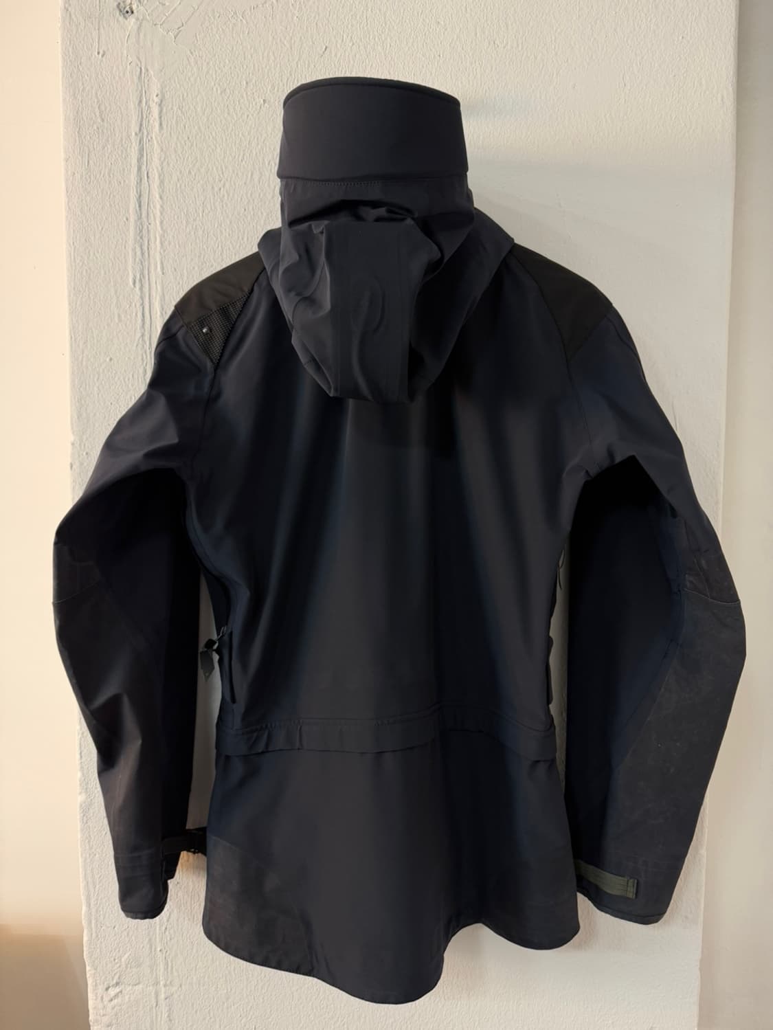 클라터뮤젠 브레데 2.0 자켓 상품이미지8