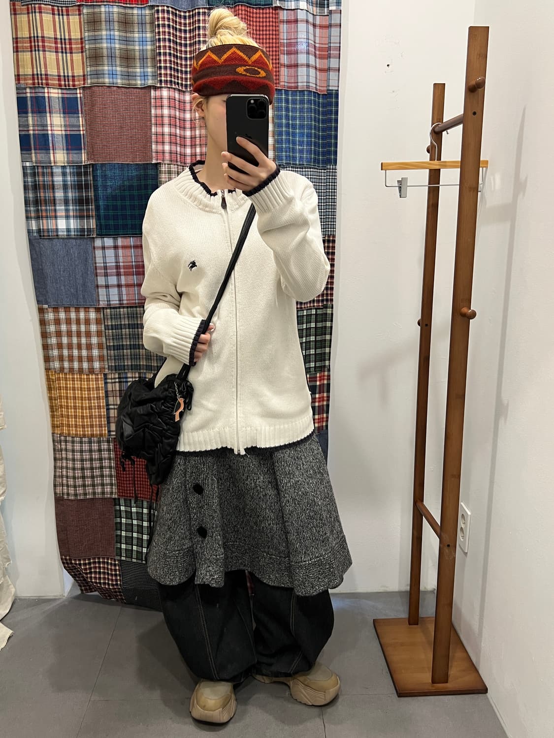 버버리 화이트 니트 집업 상품이미지1