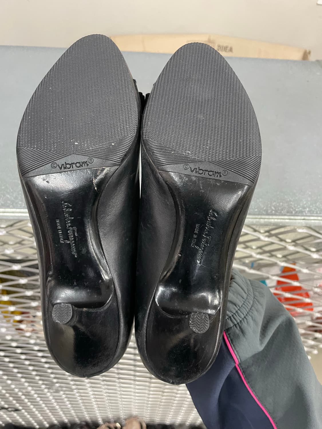 페레가모 파라 펌프스 힐 5D 상품이미지6