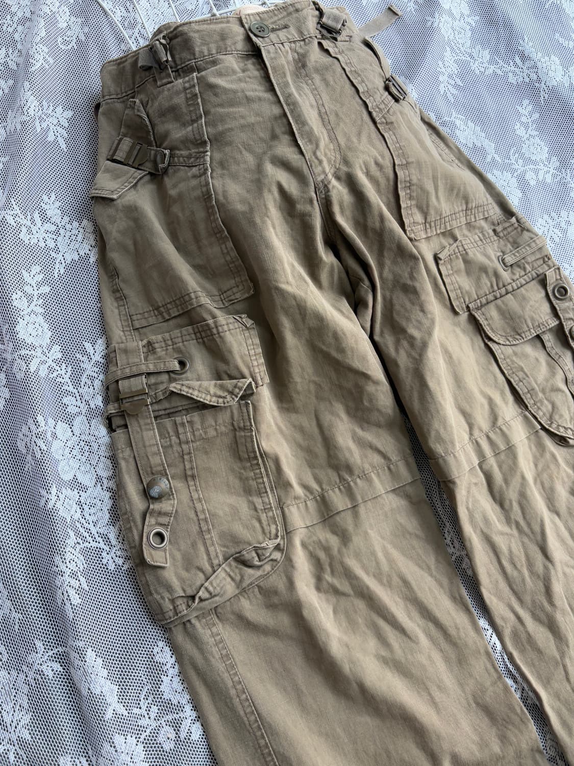 Beige Multi-Pocket Detail Cargo Pants 상품이미지5