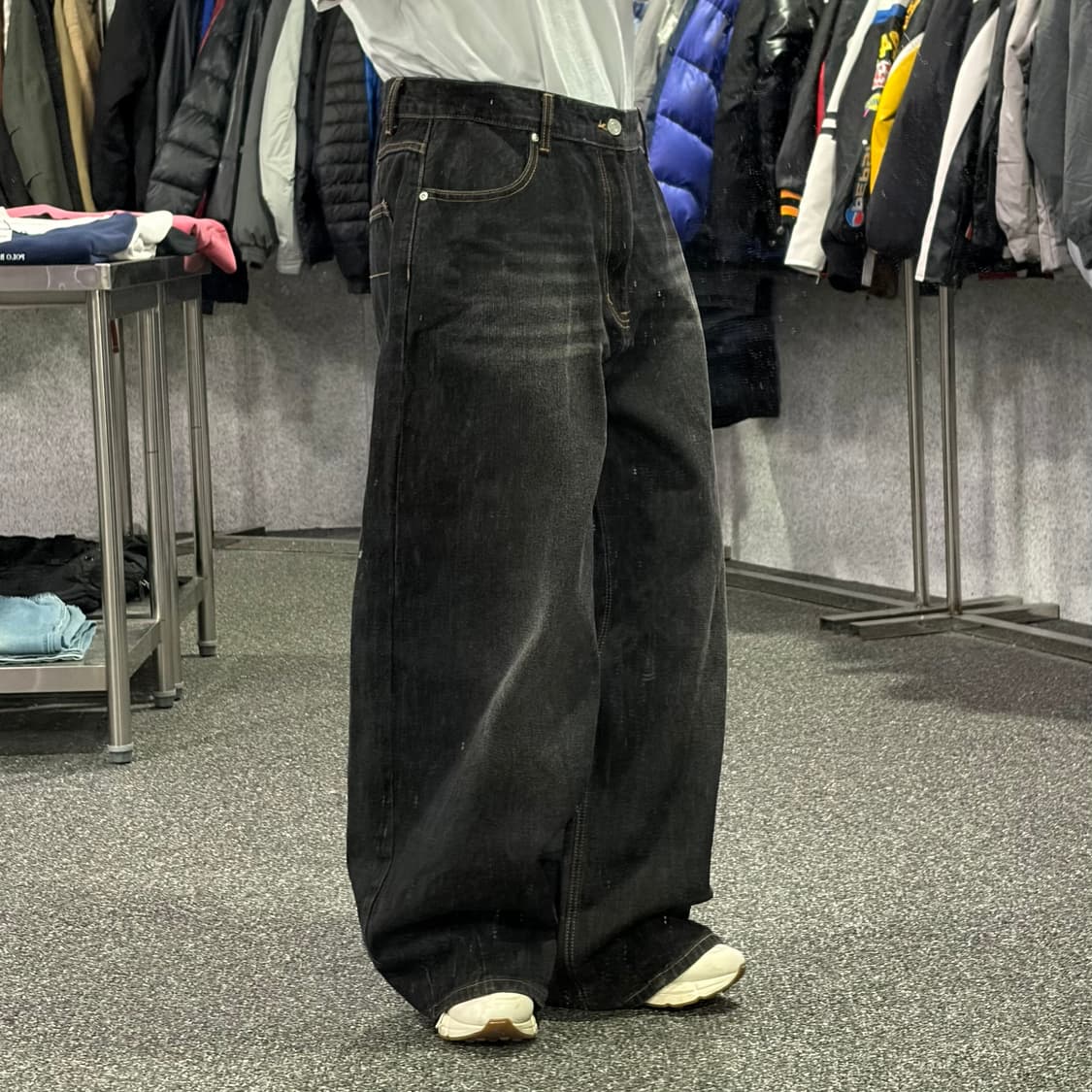 인템포무드 벌룬핏 애쉬블랙 데님 팬츠 B4096 상품이미지2