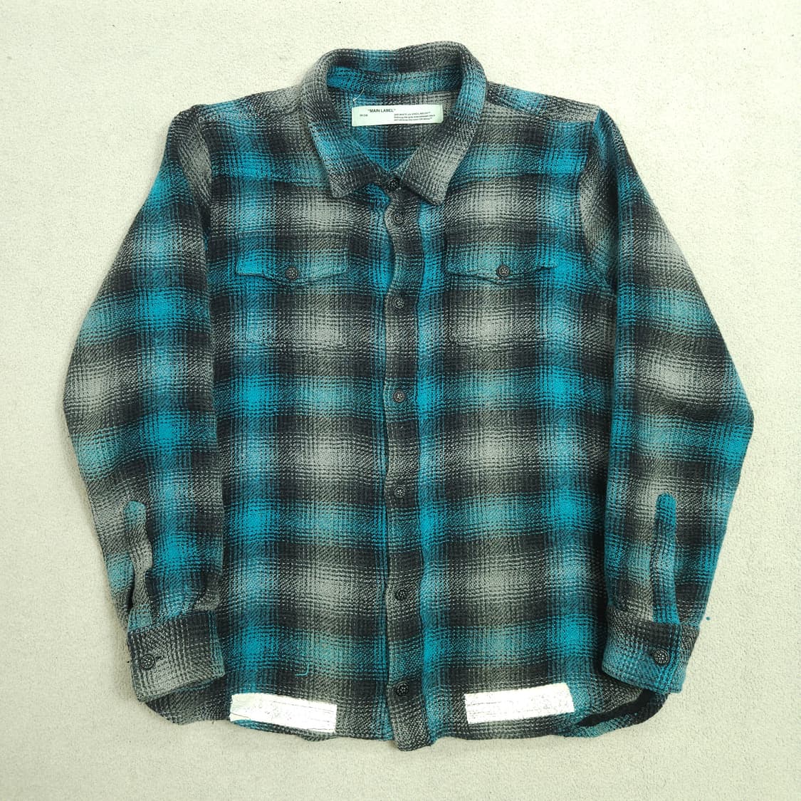 오프화이트 플란넬 셔츠 M 상품이미지3