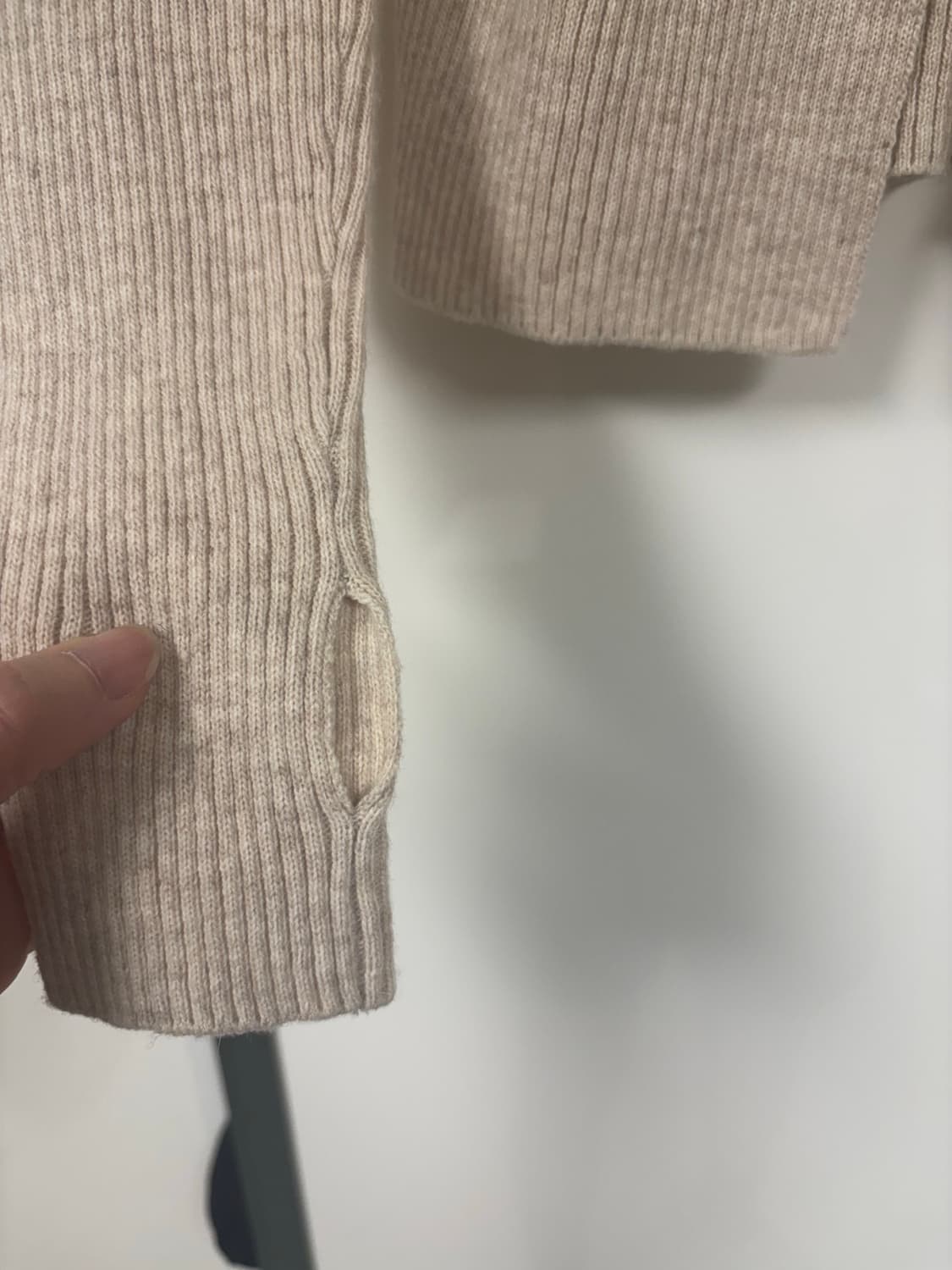 인사일런스 터틀넥 니트 상품이미지6