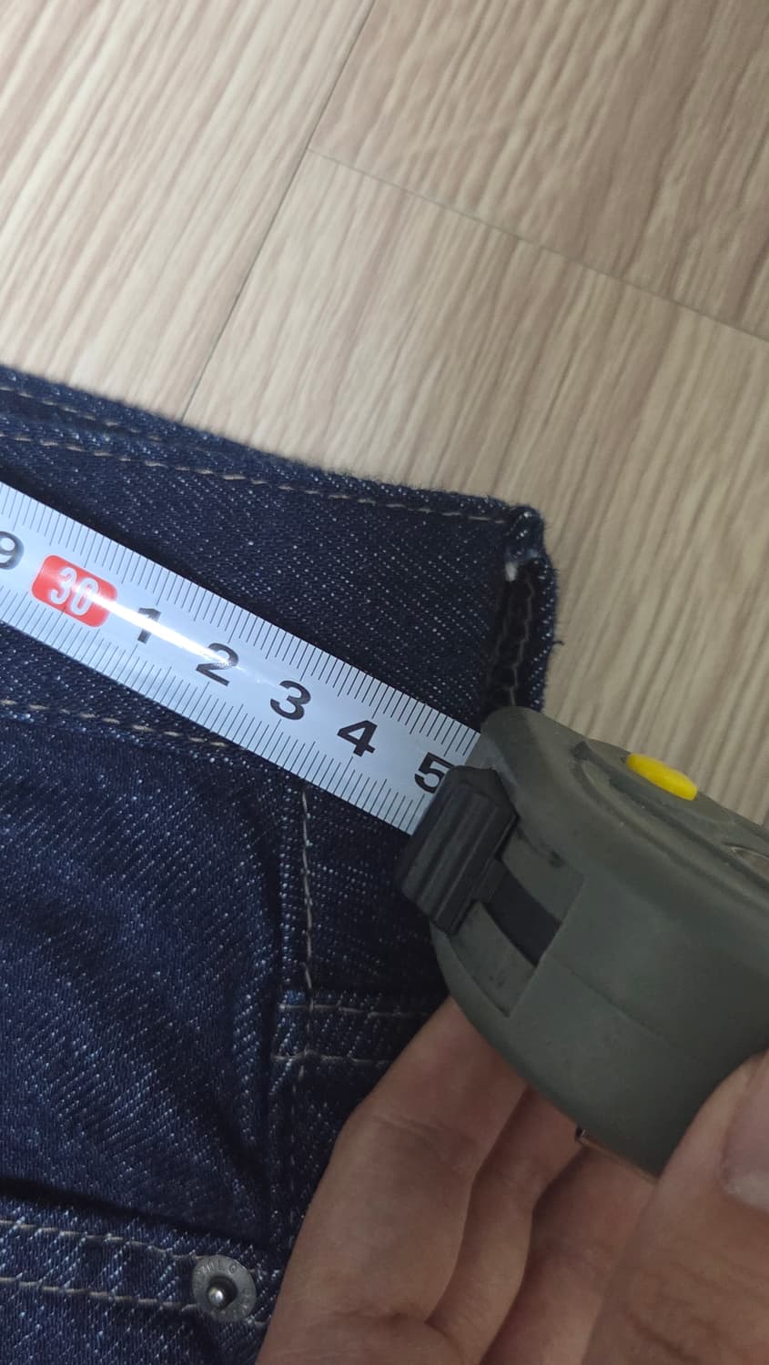 [24] 유니클로 와이드 스트레이트진 (상태 SSS급) 상품이미지4