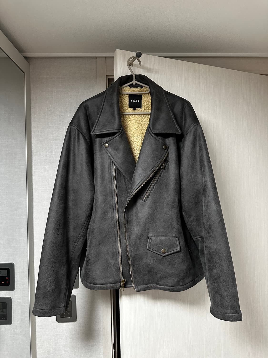 [빔즈] 비건 레더 라이더 자켓 상품이미지2