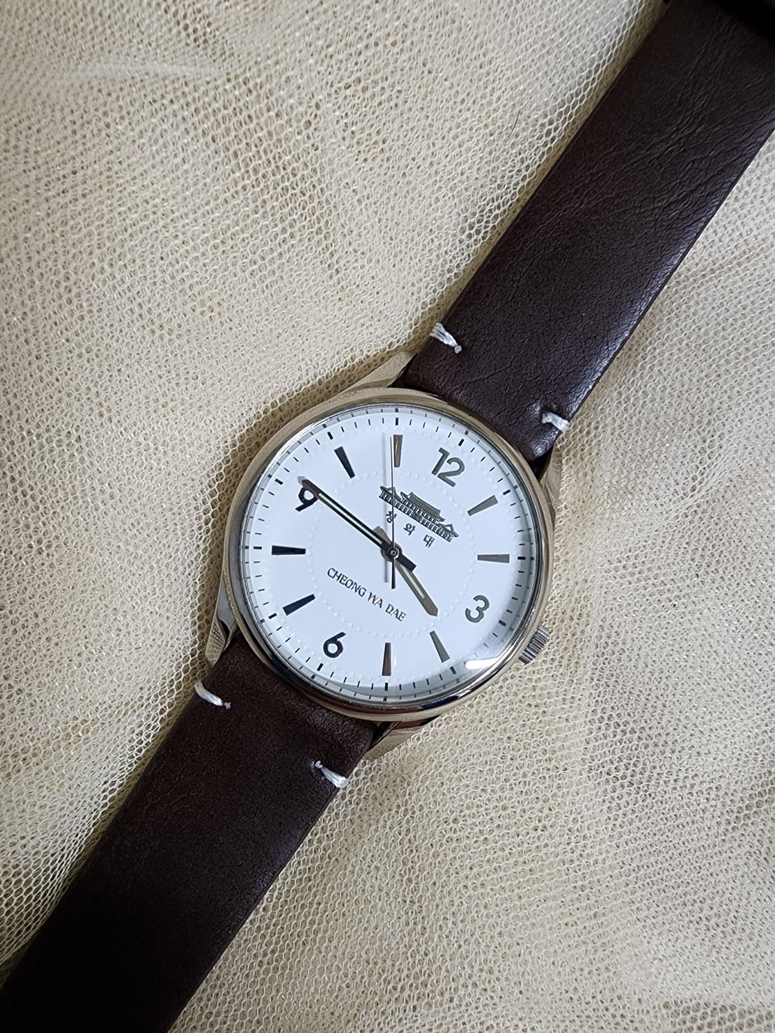 청와대 기념 시계 브라운 가죽 시계 상품이미지4
