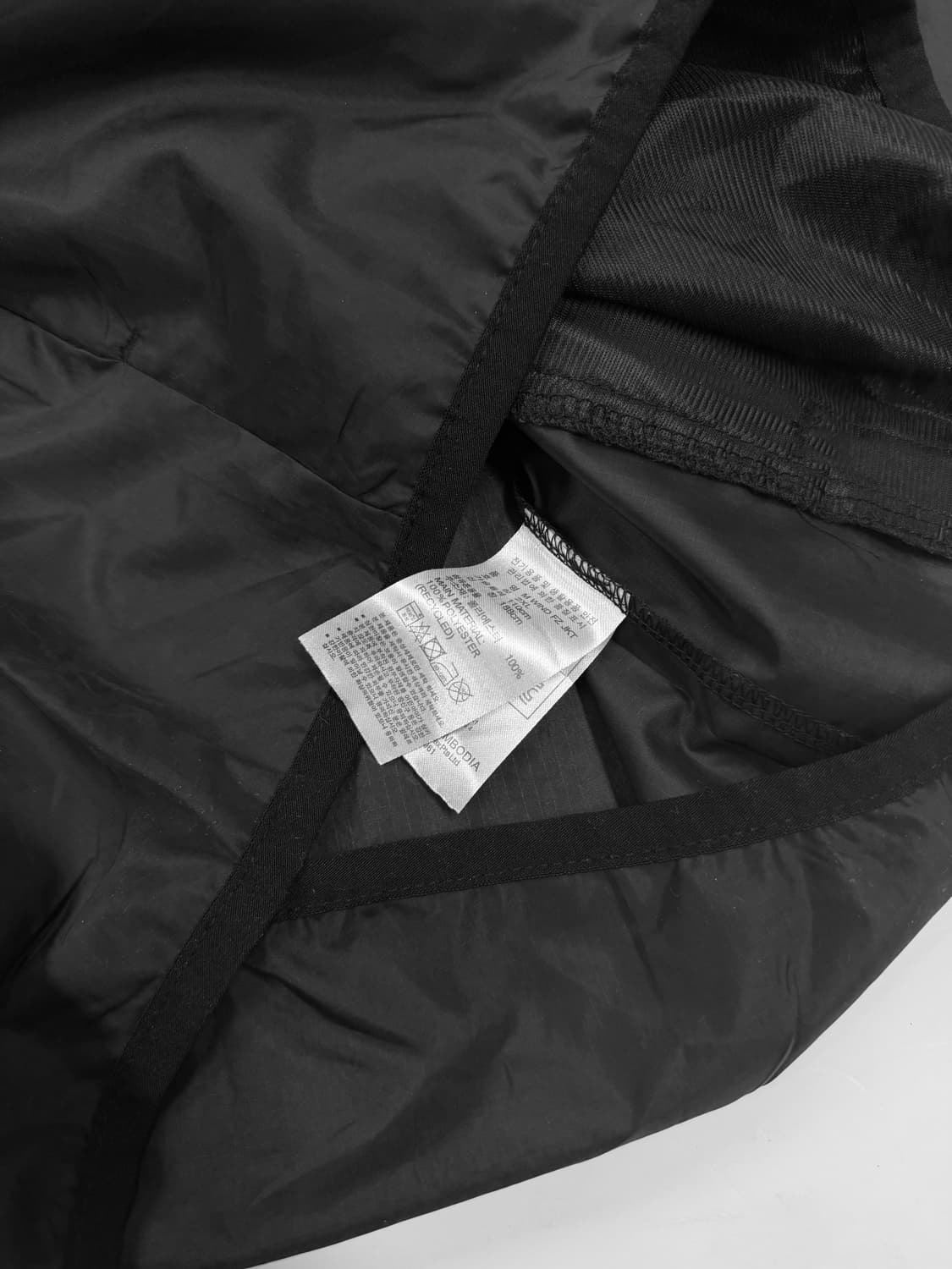 아디다스 블랙 윈드자켓 상품이미지4