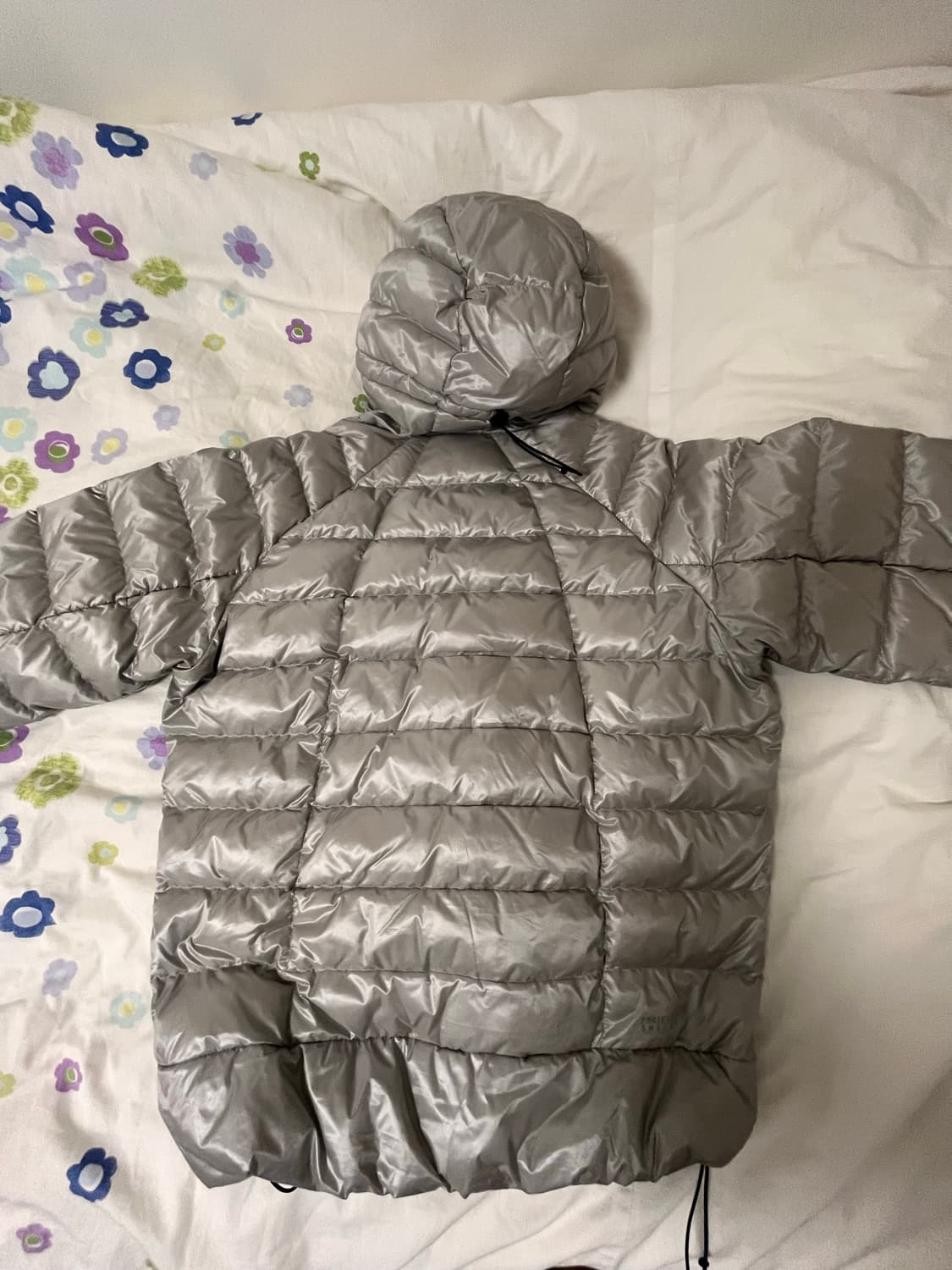 무탠다드 스포츠 아이언 라이트 경량 패딩 L 상품이미지3