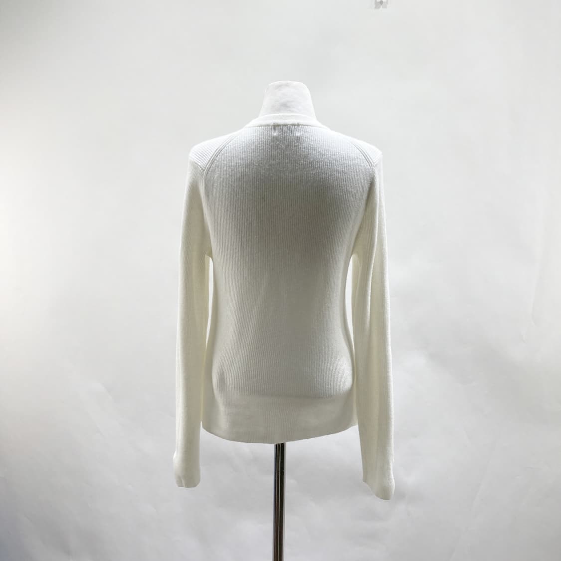 무신사스탠다드 2023 여성니트티 95 상품이미지3