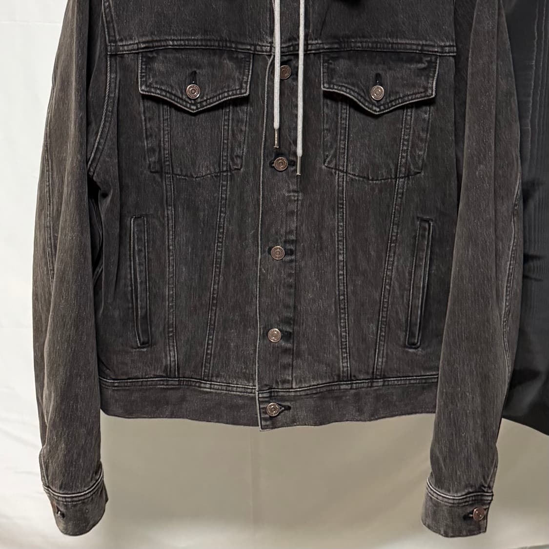 [S+급/L] 셀린느 백로고 후드 데님 흑청자켓 상품이미지5