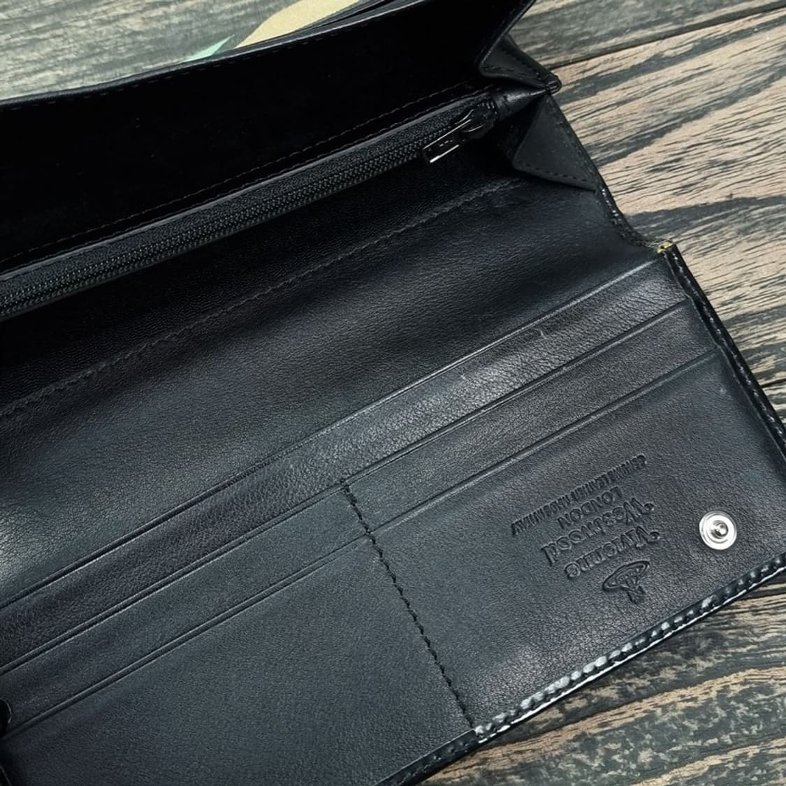 [비비안웨스트우드] 빈티지 기하학 패턴 ORB 엠블럼 장지갑 P01214 상품이미지6