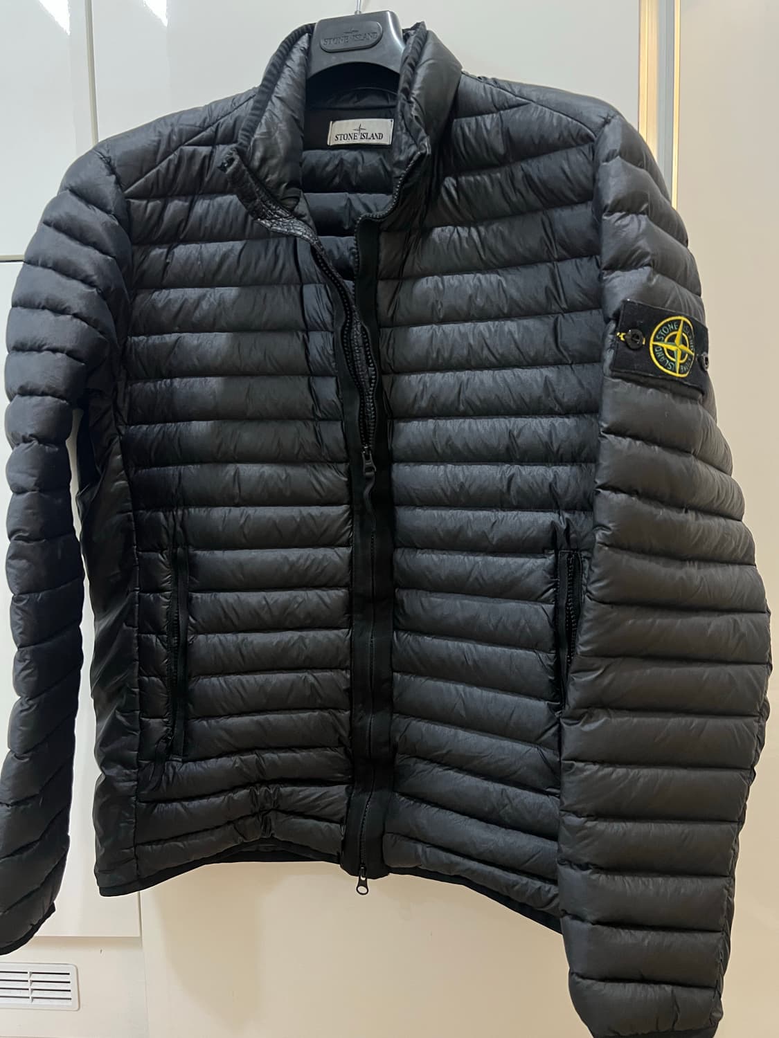 24fw 스톤아일랜드 패딩 L (새상품) 상품이미지1