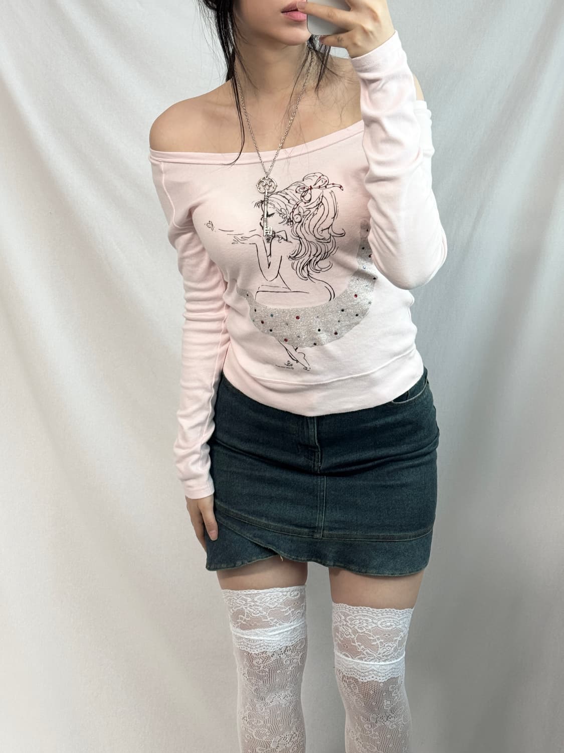 발렛 걸 와이드 넥 티 상품이미지1