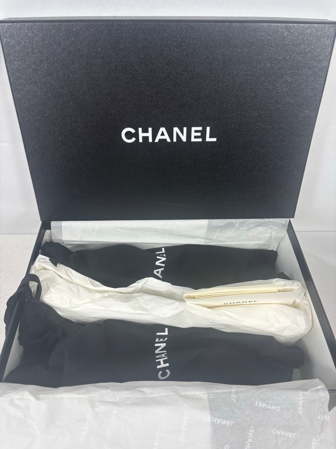 (새상품)샤넬 발레리나 플랫 사틴 메탈 슈즈 36.5 상품이미지9