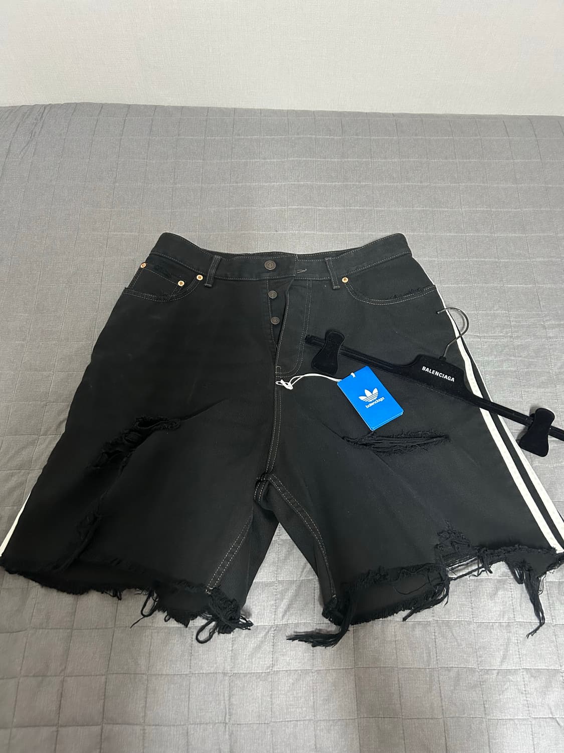 [S] 발렌시아가 아디다스 흑청 데님 쇼츠 팬츠 상품이미지1