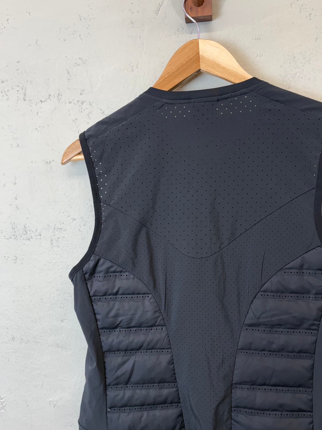 나이키 에어로로프트 러닝 베스트 상품이미지4