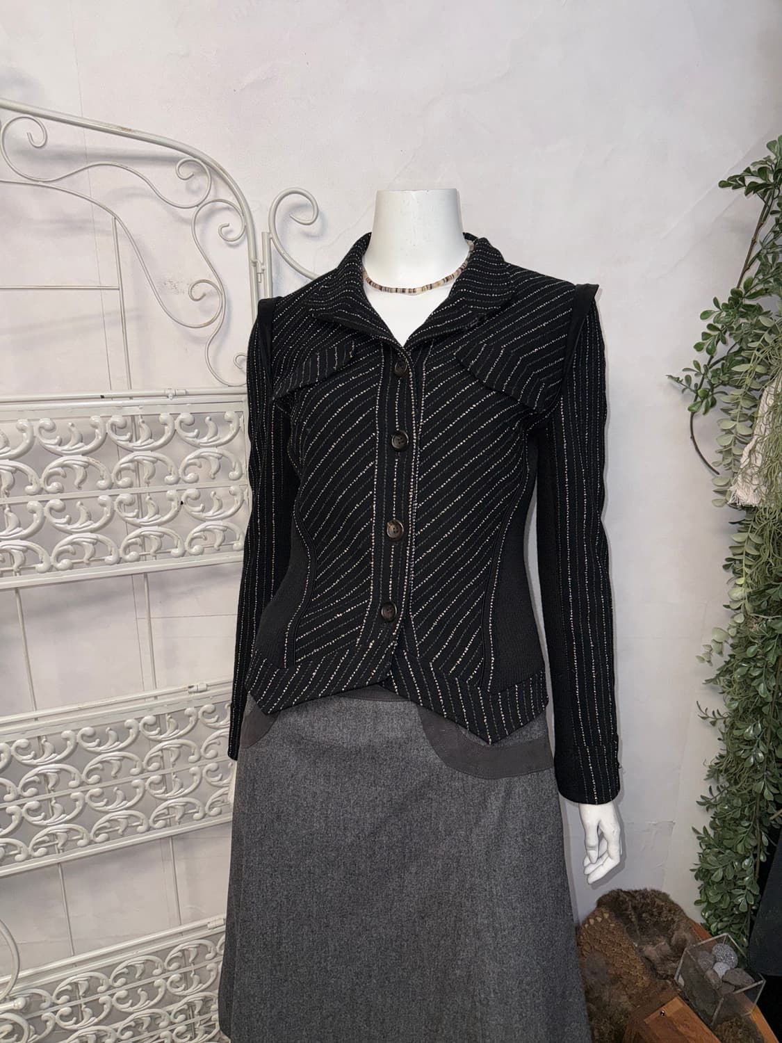 Mojo S Phine black wool stripe button jk 상품이미지6