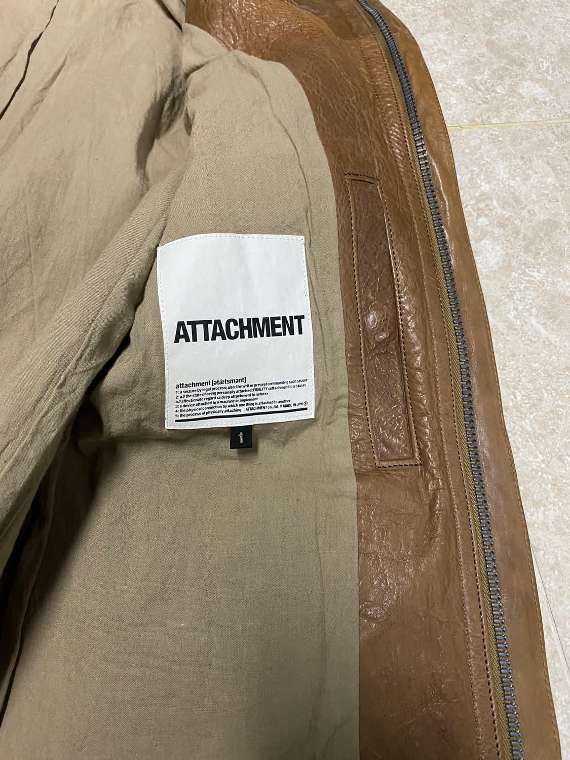 어태치먼트 A-2 레더 자켓 상품이미지3