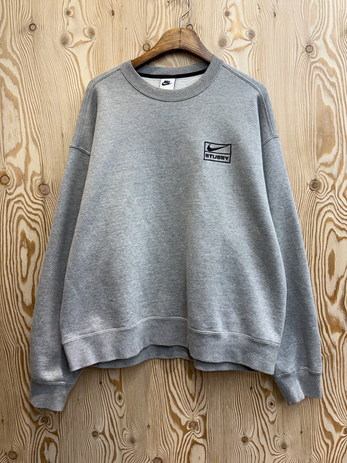 나이키 스투시 자수 맨투맨 상품이미지1